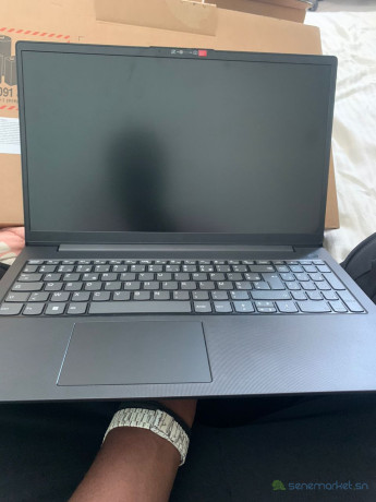 lenovo-v15-big-1