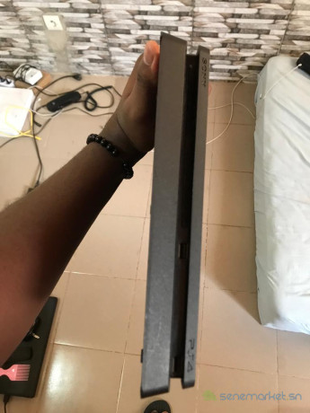 vente-ps4-slim-big-1