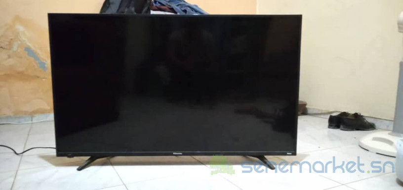 television-hisense-big-2