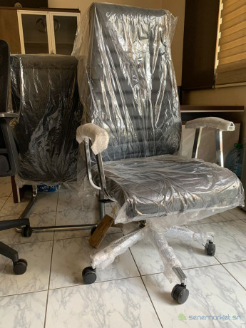 chaises-et-fauteuils-de-bureaux-j1-big-0