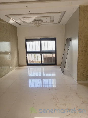 location-d-une-grande-villa-big-3