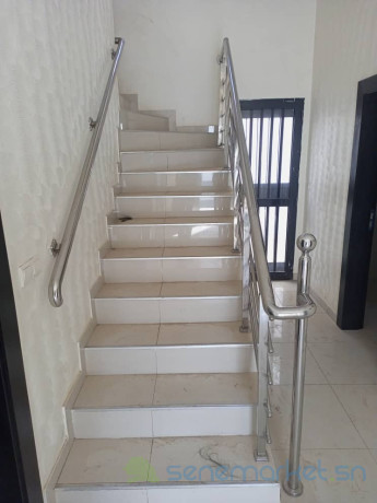 location-d-une-grande-villa-big-2