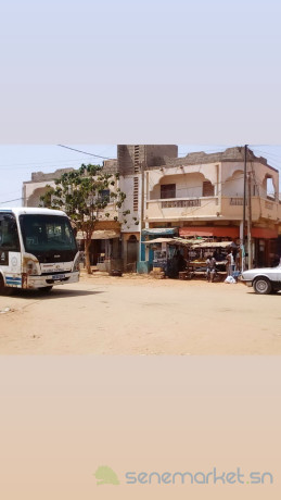 grande-maison-commerciale-a-totalement-refectionner-ou-demolir-a-vendre-a-keur-massar-pas-tres-loin-de-la-station-shell-big-1