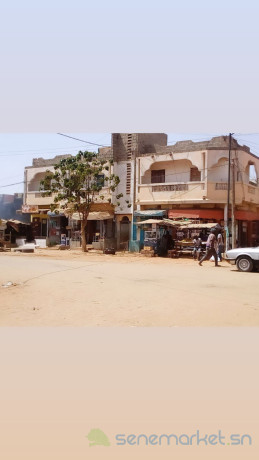 grande-maison-commerciale-a-totalement-refectionner-ou-demolir-a-vendre-a-keur-massar-pas-tres-loin-de-la-station-shell-big-0