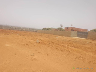 Terrain à vendre à sébikotane