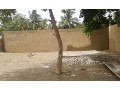 av-terrain-cloture-300-m2-mbour-quartier-residentiel-a-250-m-de-la-plage-small-1