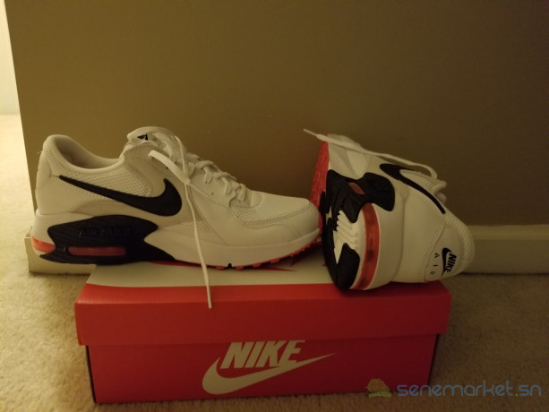 nike-air-max-excee-neuf-blanc-445-big-0