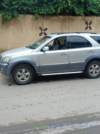 kia-sorento-2006-big-4