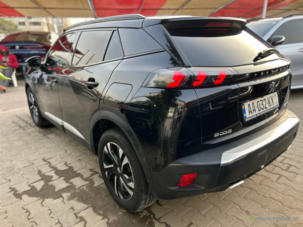 peugeot-2008-gt-line-2022-big-4