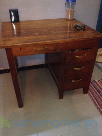 bureau-bois-de-vene-big-0