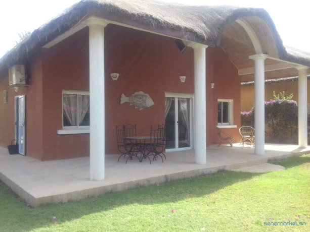 2-villas-a-vendre-dans-residence-big-1