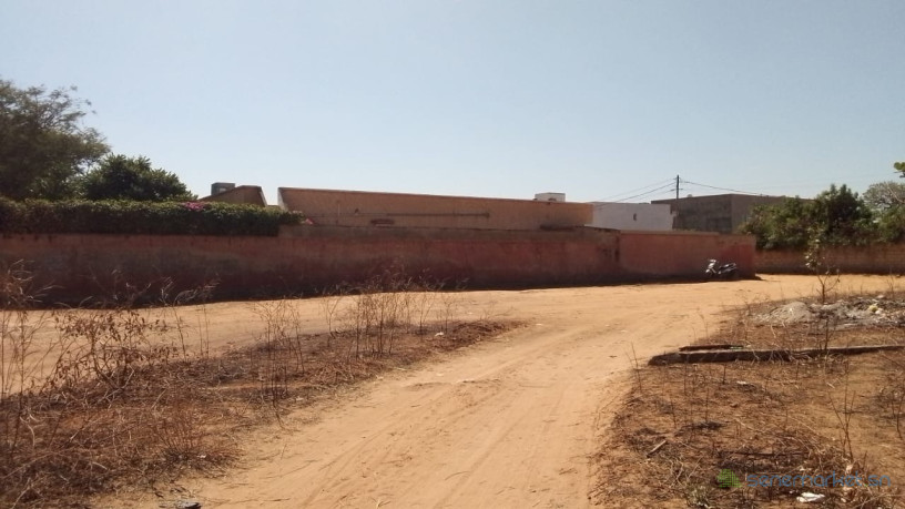 terrain-de-983-metres-carres-a-vendre-a-ngaparou-senegal-big-1
