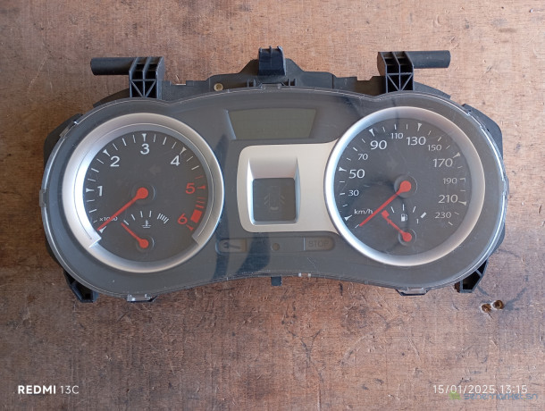 tableau-de-bord-compteur-kilometrique-renault-clio-3-big-1