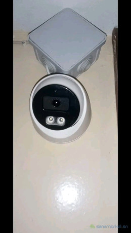 technicien-camera-de-surveillance-et-securite-electronique-big-2