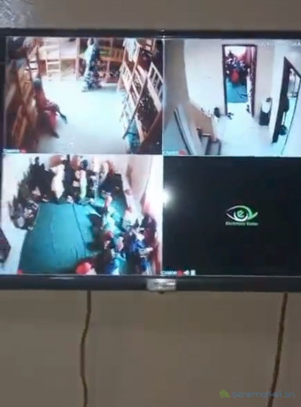 technicien-camera-de-surveillance-et-securite-electronique-big-1