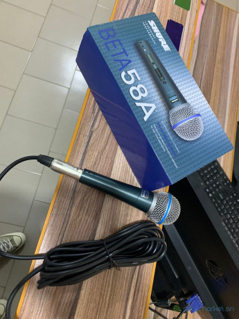 des-microphones-de-qualite-a-vendre-big-1