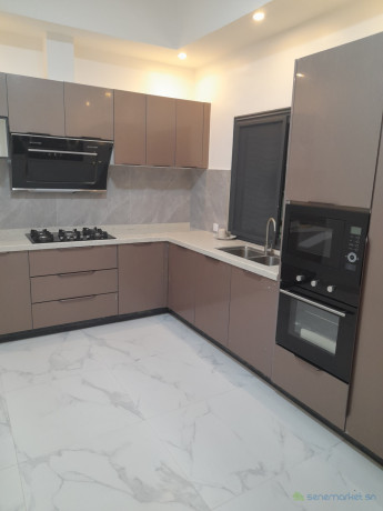 location-sacre-coeur-des-appartements-neufs-3chs-salon-ascenseur-groupe-electrogene-big-1