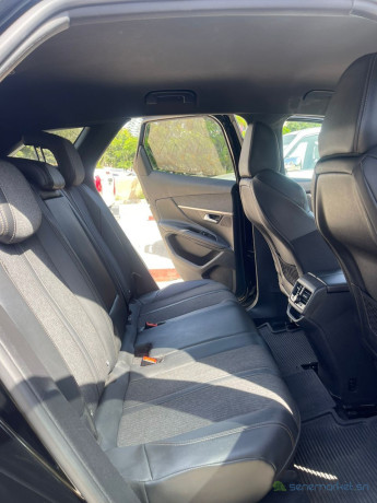 peugeot-3008-gt-line-2018-big-3