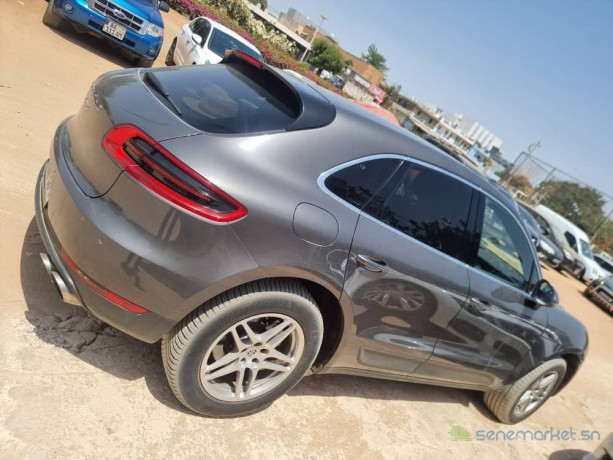 porsche-cayenne-2014-big-2