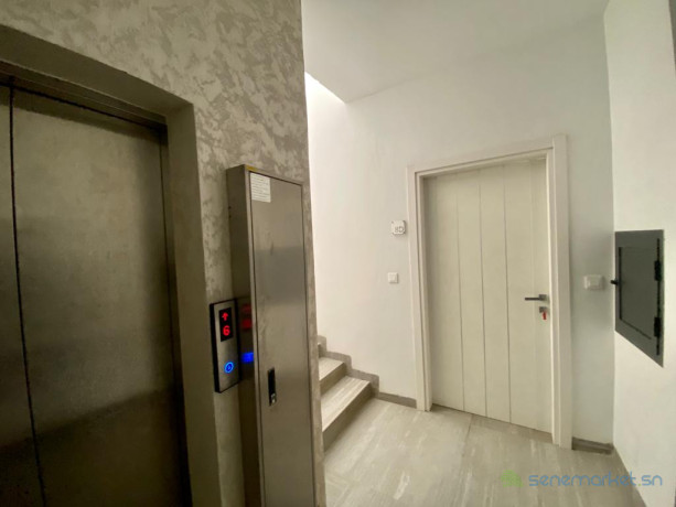 grand-3-chambres-salon-haut-standing-point-e-big-0