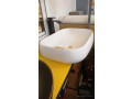 vasque-avec-un-robinet-mitigeur-small-0
