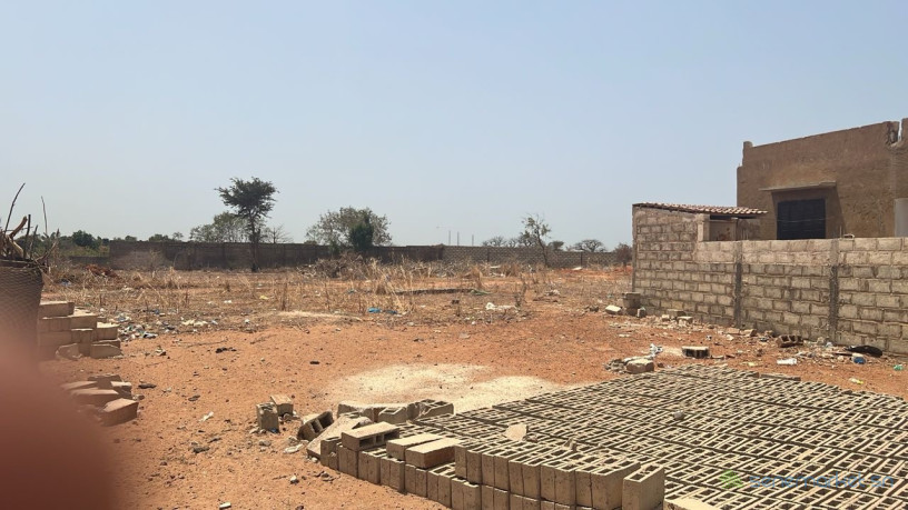 terrain-de-250-metres-carres-a-vendre-a-nguerigne-senegal-big-1