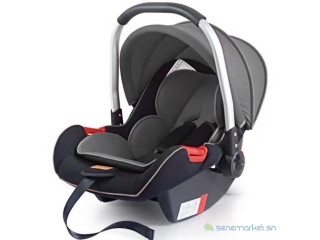 Siège voiture pour bébé