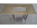 table-pour-machine-a-coudre-a-pedale-small-0
