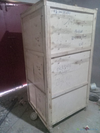 machine-automatique-a-emballage-deau-big-0