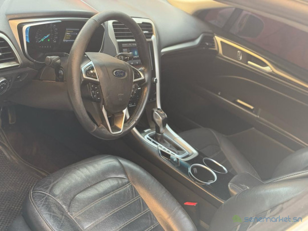 ford-fusion-tittanium-2014-big-3