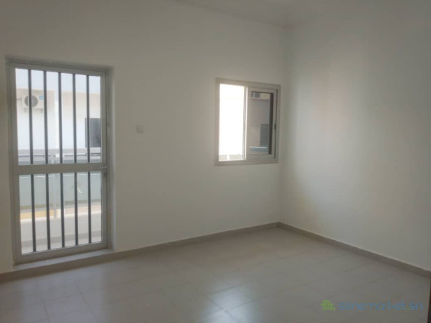 appartement-liberte-6-extension-2-chambres-salon-au-3eme-etage-big-1