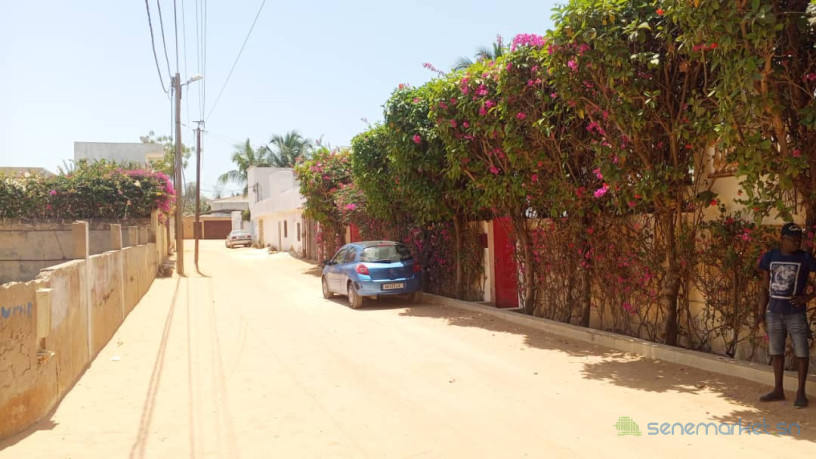 terrain-de-685-metres-carres-a-saly-big-2