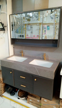 meuble-salle-de-bain-avec-design-big-0