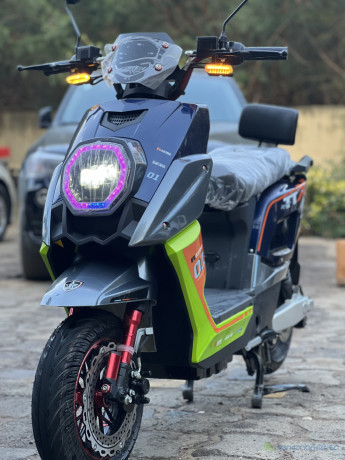 scooter-electrique-big-0