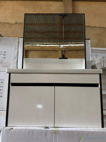 vasque-sur-meuble-lavabo-robinet-mitigeur-ou-simple-differents-et-modeles-qualites-big-3