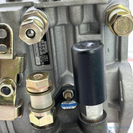 fuel-injection-pump-104646-6624-n-fuel-injection-pump-ve412f1800r660-big-0