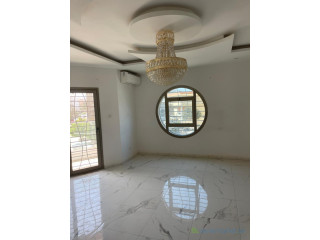 Appartement de type F4 aux Mamelles dans la cité Cheikh Amar
