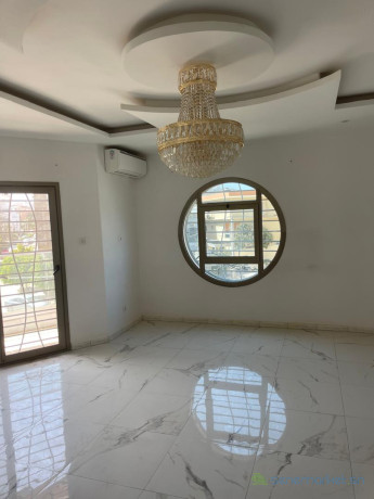 appartement-de-type-f4-aux-mamelles-dans-la-cite-cheikh-amar-big-0