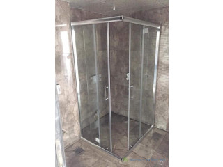 Cabine de douche pour une salle de bain élégante