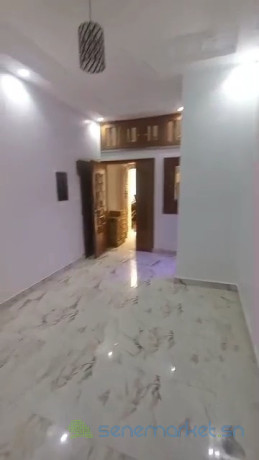 appartement-03-chambres-salon-au-rez-de-chaussee-aux-mamelles-corniche-big-3