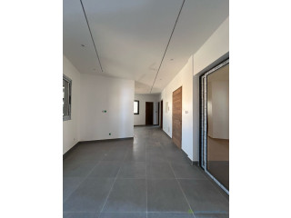 Appartements F4 de standing aux Mamelles, Cité Mbackiyou Faye Dans un immeuble neuf, disponibles au 1er, 2e et 3e étage