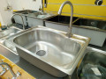 evier-simple-arrondi-robinet-simple-modele-simple-small-0