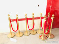 location-de-potelets-et-tapis-rouge-pour-tous-vos-evenements-small-0