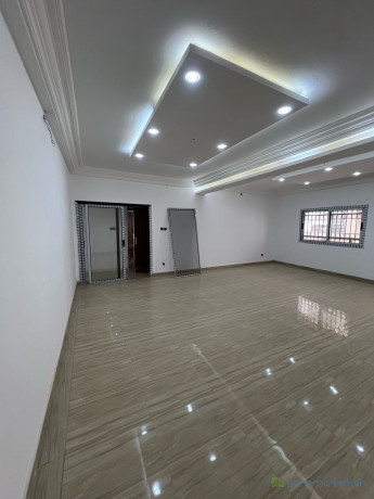appartement-4-chambres-salon-4-toilettescuisine-cuisinea-loueraux-almadies-big-4