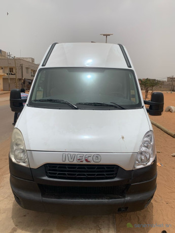 iveco-daily-2016-big-0