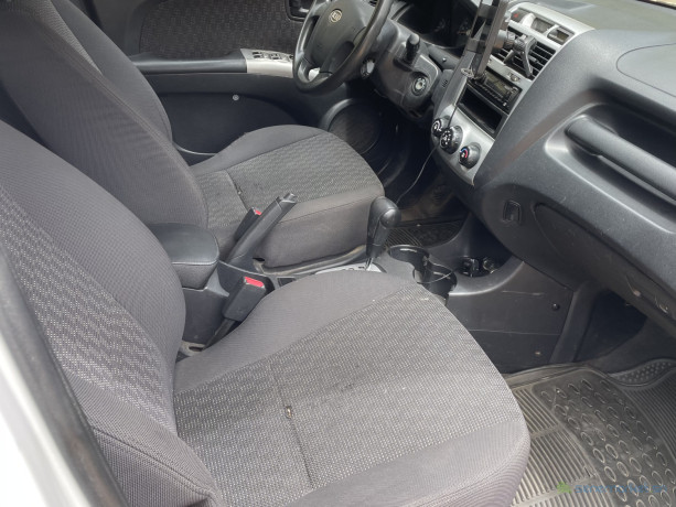 kia-sportage-ii-2008-big-2