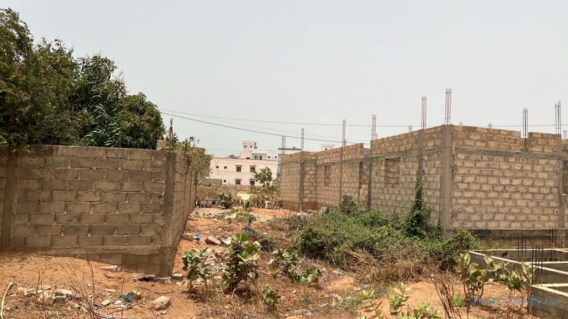 terrain-de-300-metres-carres-a-vendre-a-yenne-senegal-big-2