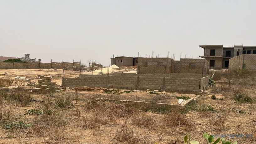 terrain-de-225-metres-carres-a-vendre-a-yenne-nditakh-big-3