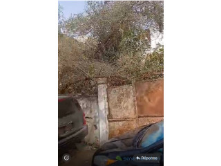 A Vendre une Villa à démolir à Ouest Foire