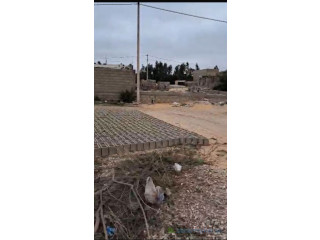 Un terrain à vendre à la Ndiakhirate